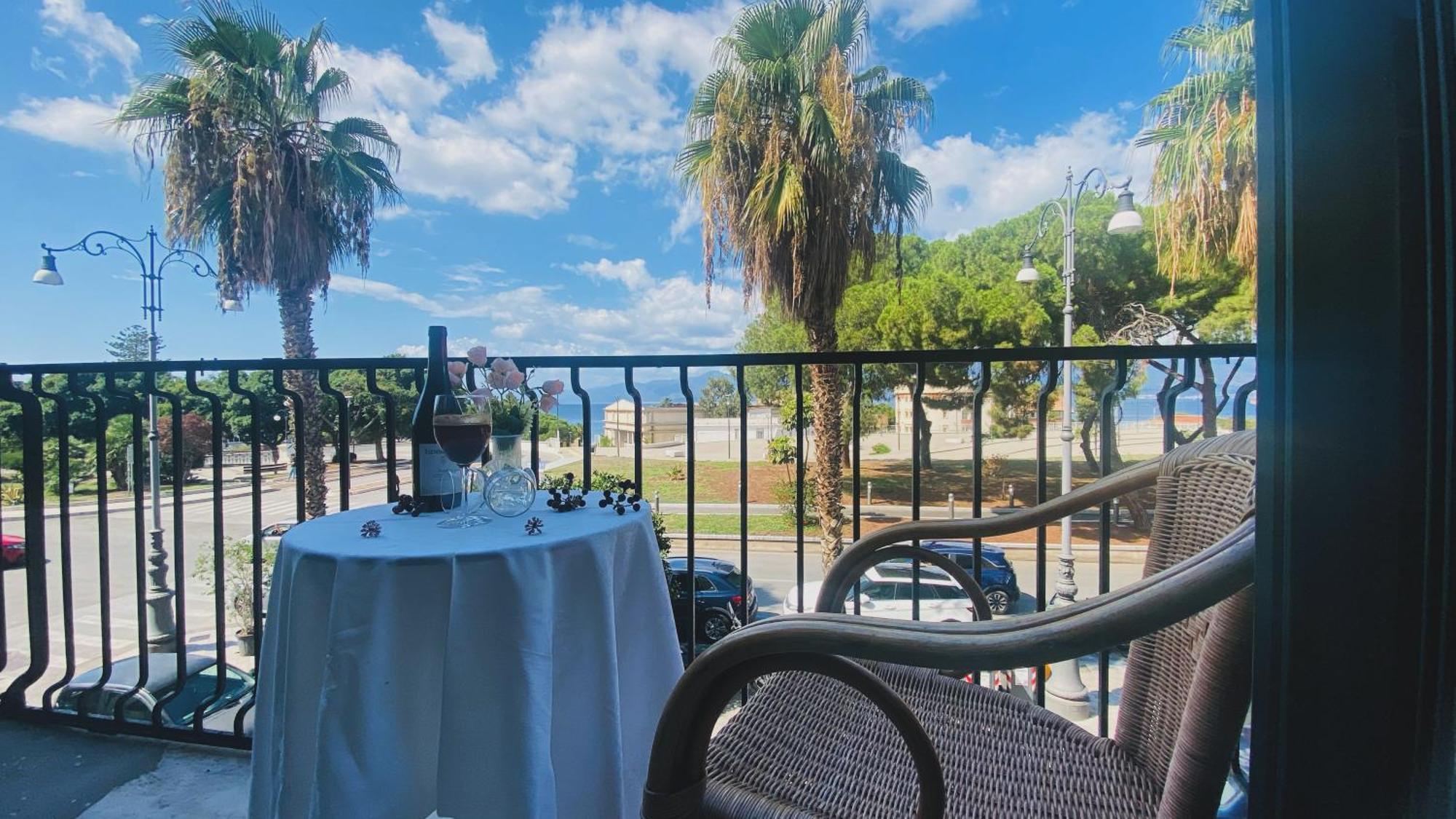 Noel Dal 1976 Bed & Breakfast Reggio di Calabria Dış mekan fotoğraf